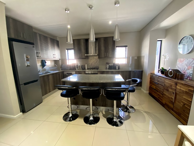To Let 3 Bedroom Property for Rent in Turnberry Village Western Cape